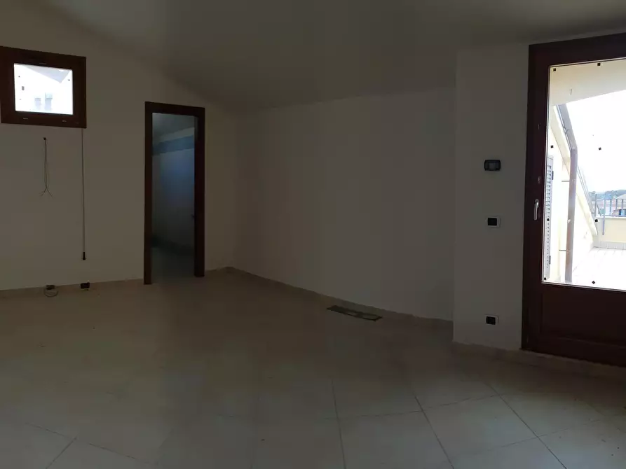 Immagine 5 di Appartamento in vendita  in Via Vittorio Emanuele III 581 a Canicattini Bagni