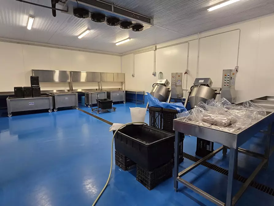 Immagine 5 di Capannone industriale in vendita  in Via Malta 100 a Siracusa