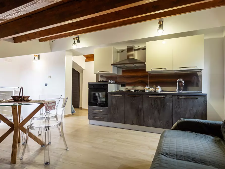 Immagine 84 di Villa in vendita  in Via Vincenzo Bellini 163 a Piedimonte Etneo