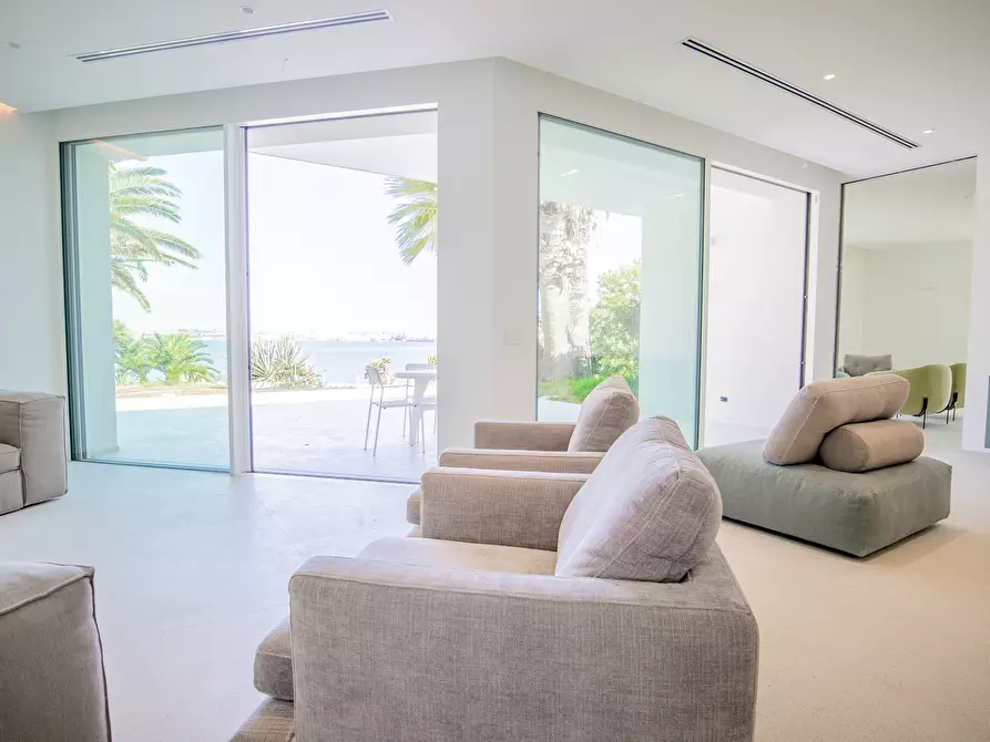 Immagine 31 di Villa in vendita  in Via La Maddalena 35 a Siracusa