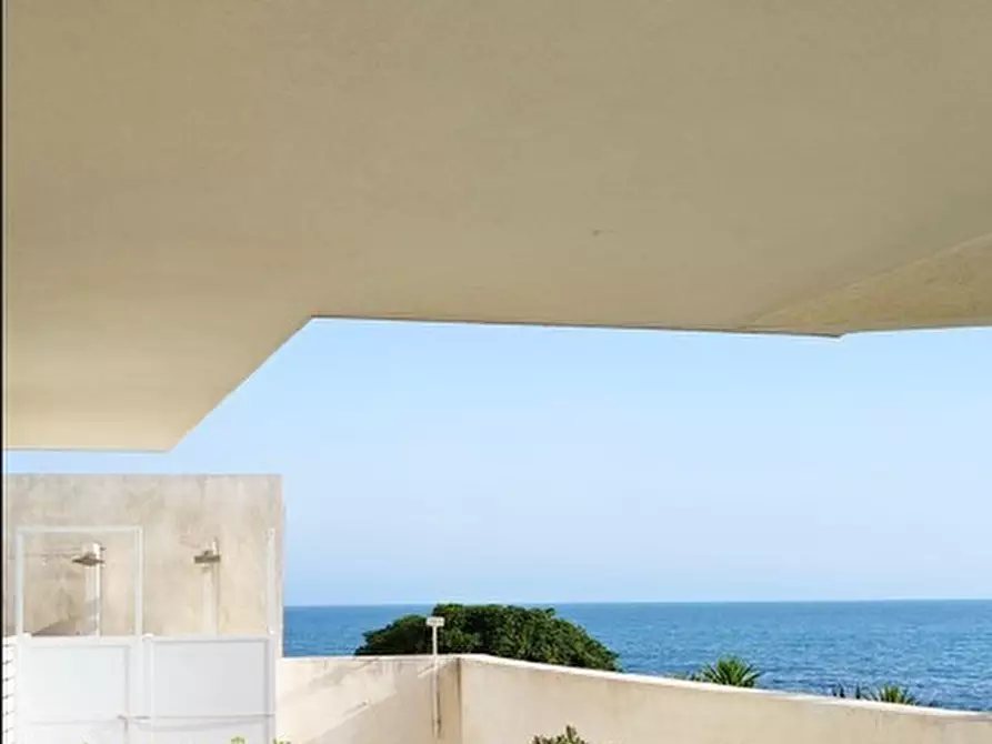 Immagine 5 di Villa in vendita  in Via Sebastiano Morale 5 a Siracusa