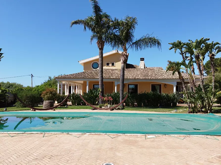 Immagine 8 di Villa in vendita  in Strada Tremmilia 143 a Siracusa