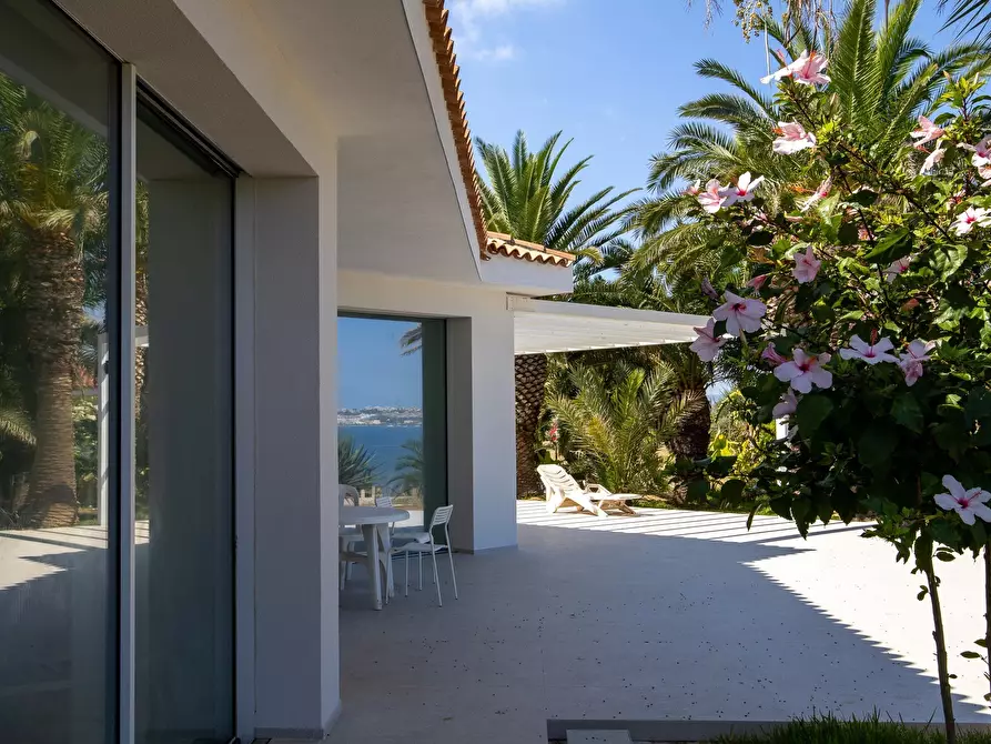 Immagine 28 di Villa in vendita  in Via La Maddalena 35 a Siracusa