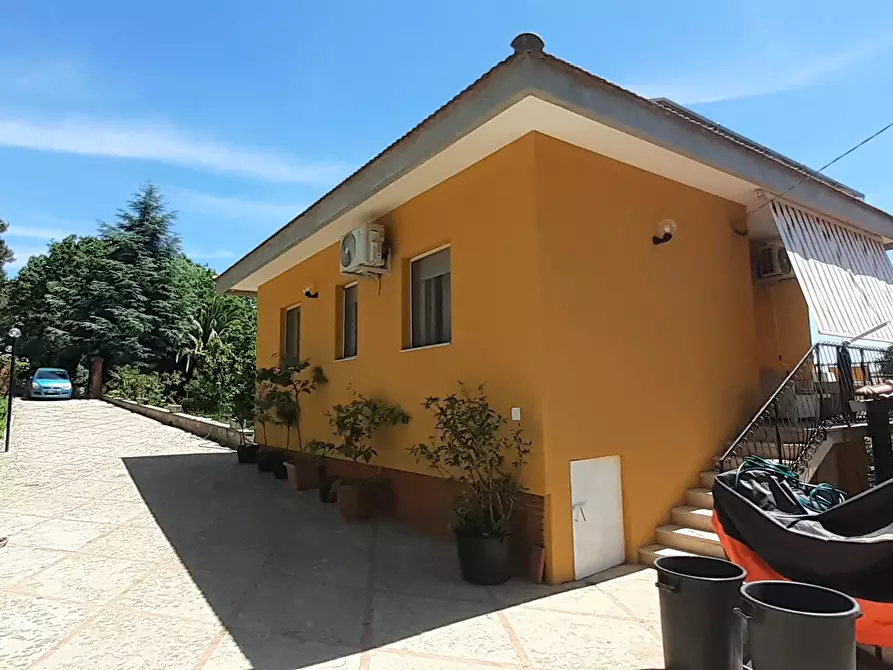 Immagine 1 di Villa in vendita  in contrada San Giovanni a Palazzolo Acreide