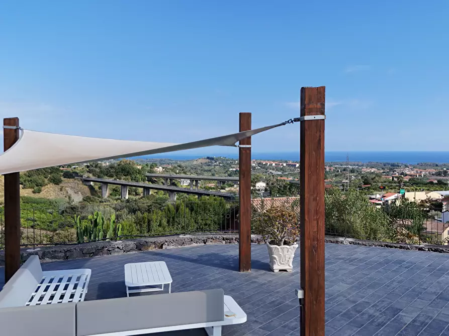 Immagine 125 di Villa in vendita  in Via Vincenzo Bellini 163 a Piedimonte Etneo