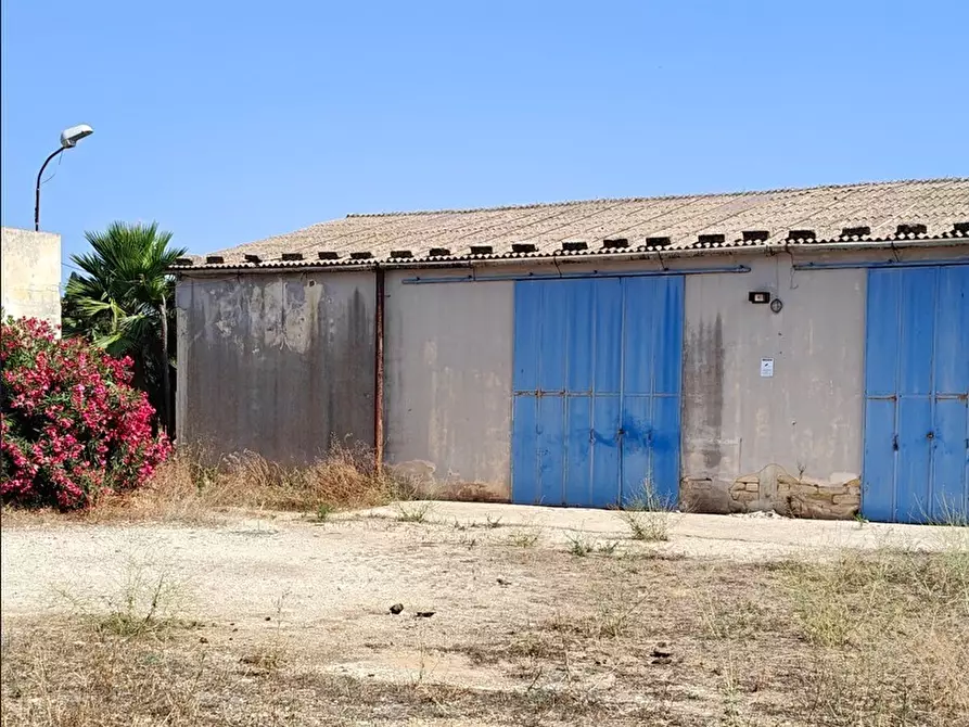Immagine 17 di Attività artigianale in vendita  in Via Bonaiuto Natale 4 a Siracusa