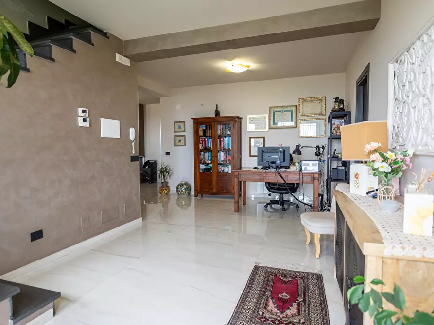 Immagine 51 di Villa in vendita  in Via Vincenzo Bellini 163 a Piedimonte Etneo