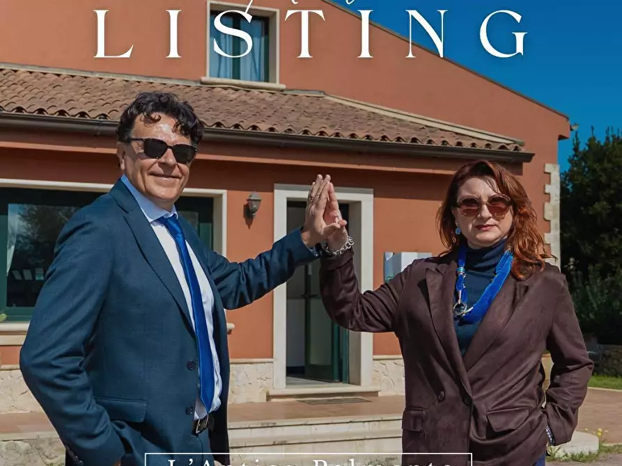 Immagine 1 di Villa in vendita  a Siracusa