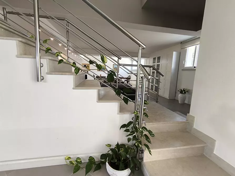 Immagine 49 di Villa in vendita  a Siracusa