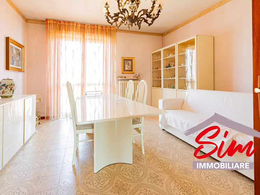 Immagine 2 di Trilocale in vendita  in Viale Alessandro Volta sn a Novara