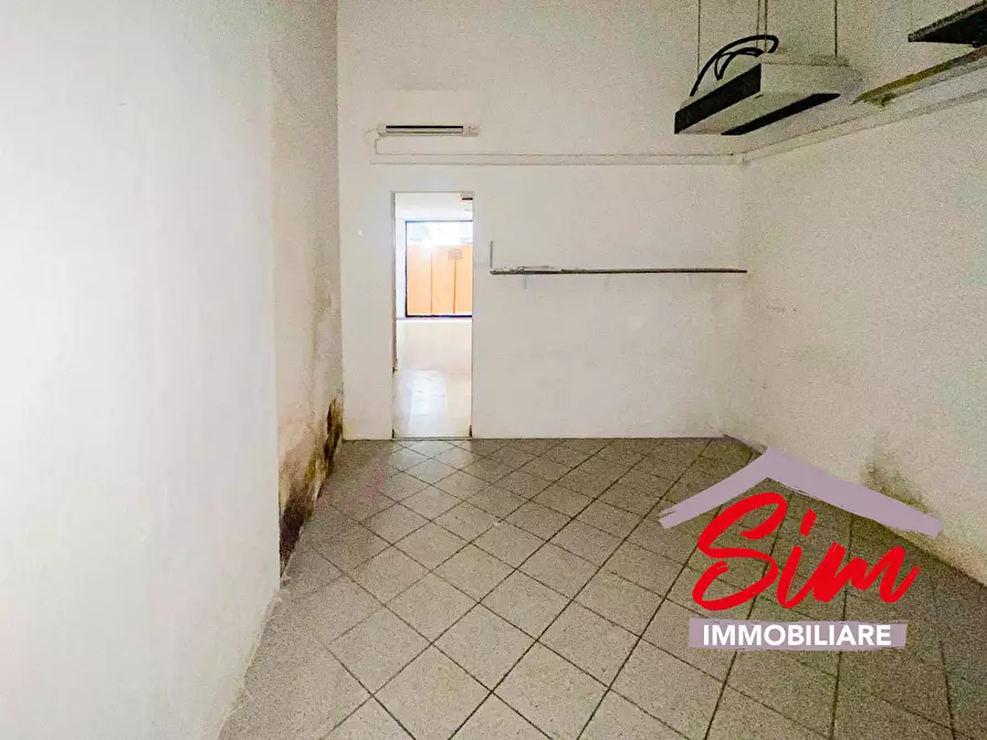 Immagine 12 di Locale commerciale in affitto  in c.so Italia snc a Novara