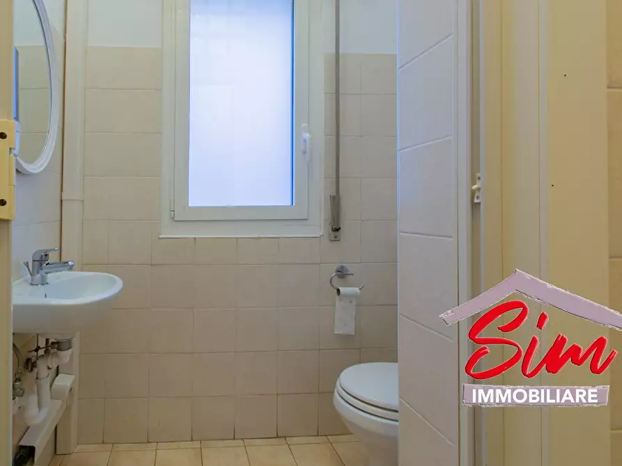 Immagine 6 di Ufficio in vendita  in Via Perazzi sn a Novara