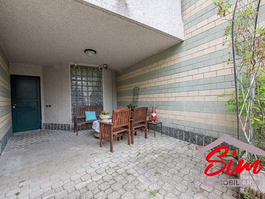 Immagine 8 di Villa in vendita  in Via Veneto sn a Novara