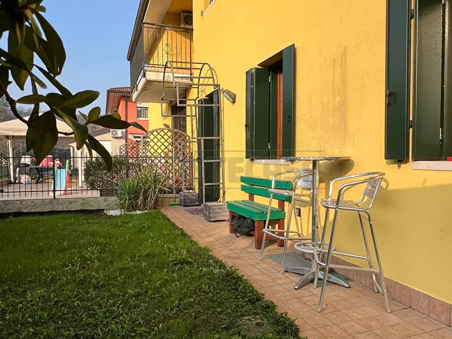 Immagine 24 di Appartamento in vendita  in VIA SILVIO PELLICO 43 a Sarego