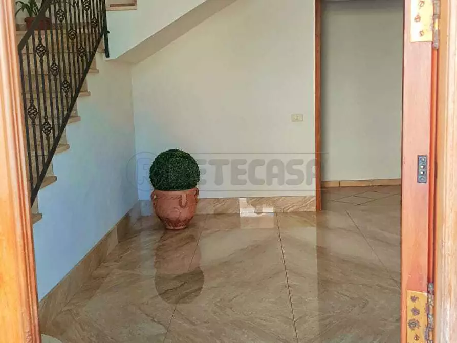 Immagine 11 di Casa semindipendente in vendita  a Castelvetrano