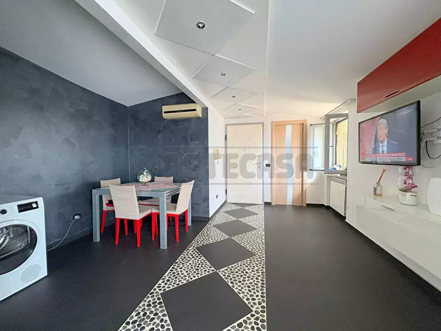 Immagine 54 di Mansarda in vendita  in Via Nicola Gaglione a Marcianise