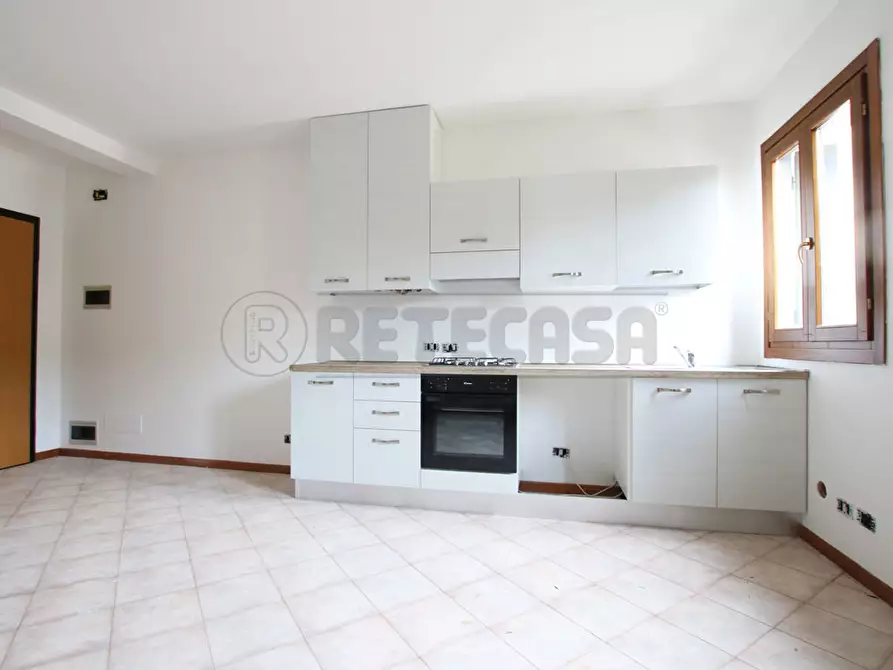 Immagine 5 di Appartamento in affitto  in Strada del tormeno a Vicenza