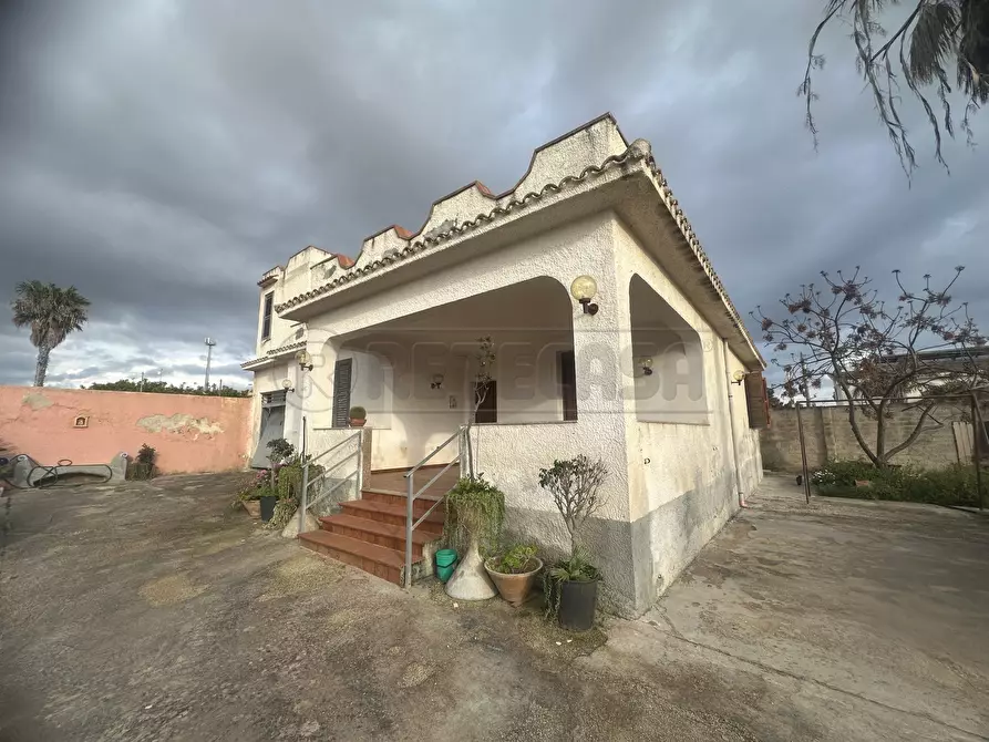 Immagine 1 di Villa in vendita  a Mazara Del Vallo