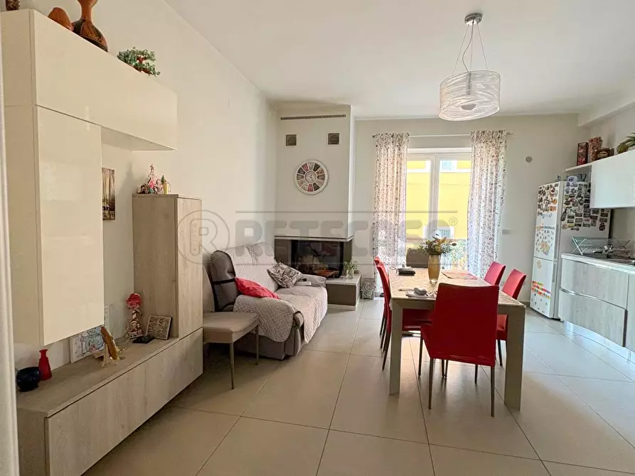 Immagine 19 di Pentalocale in vendita  a Marcianise