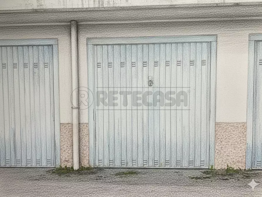 Immagine 10 di Quadrilocale in vendita  in Piazza Risorgimento a Cremona