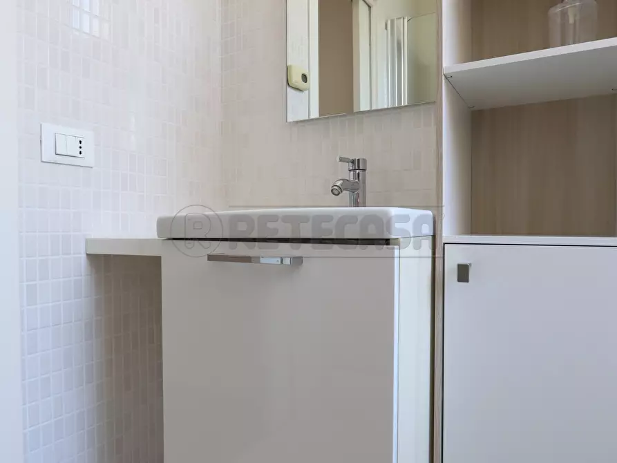 Immagine 13 di Stanza singola in affitto  a Vicenza