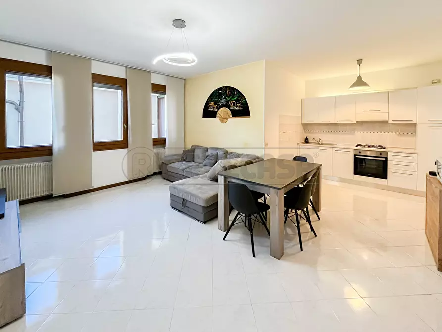 Immagine 1 di Appartamento in affitto  in Via Rimini a Altavilla Vicentina