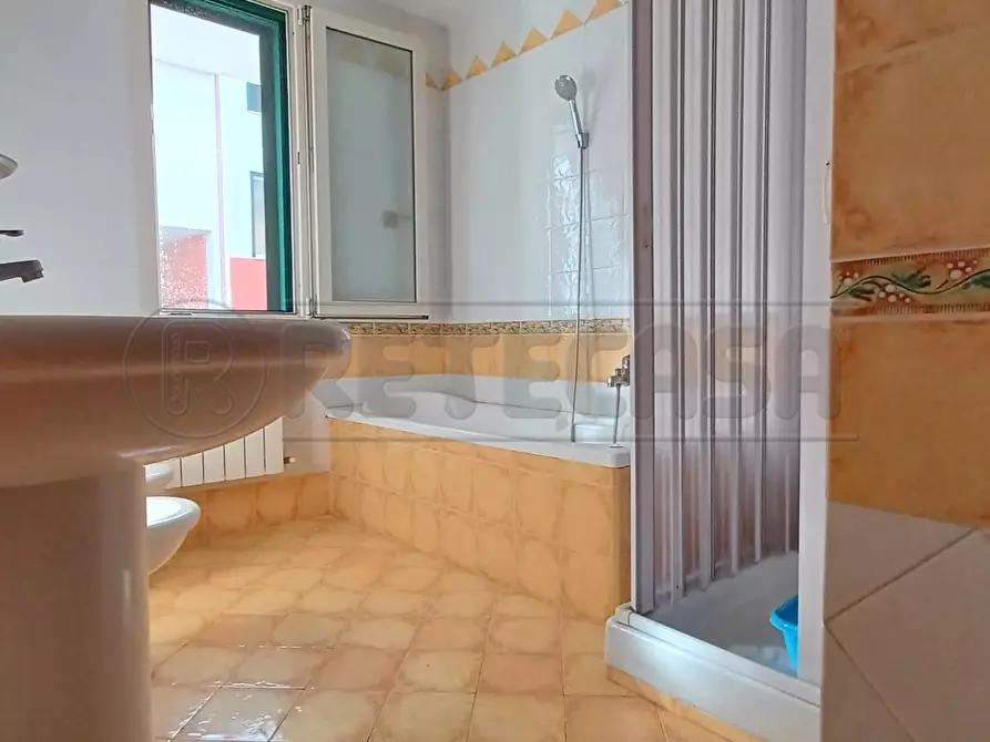 Immagine 9 di Bilocale in vendita  a Capodrise