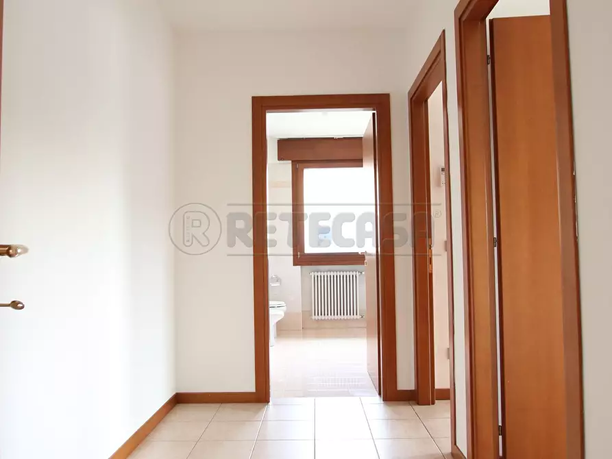 Immagine 6 di Bilocale in vendita  in Via Giovanni Falcone a Barbarano Mossano