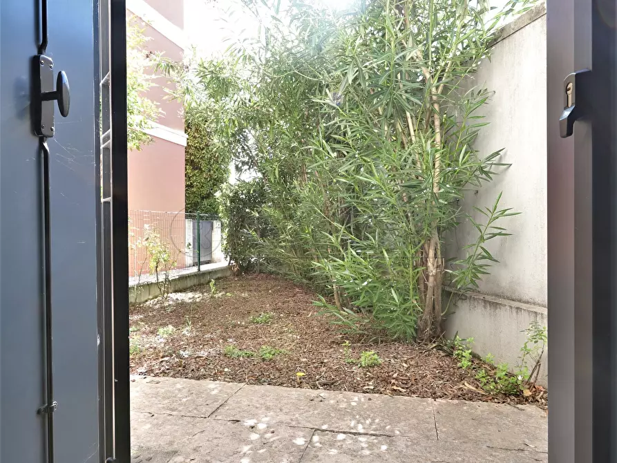 Immagine 42 di Ufficio in vendita  a Vicenza