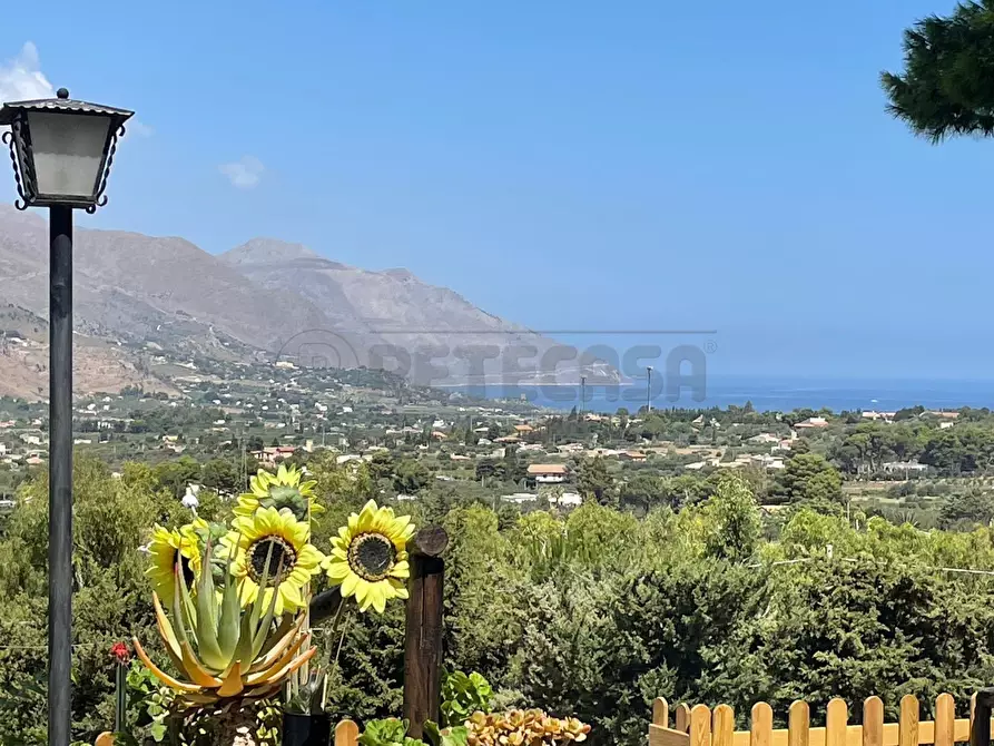 Immagine 37 di Villa in vendita  a Castellammare Del Golfo