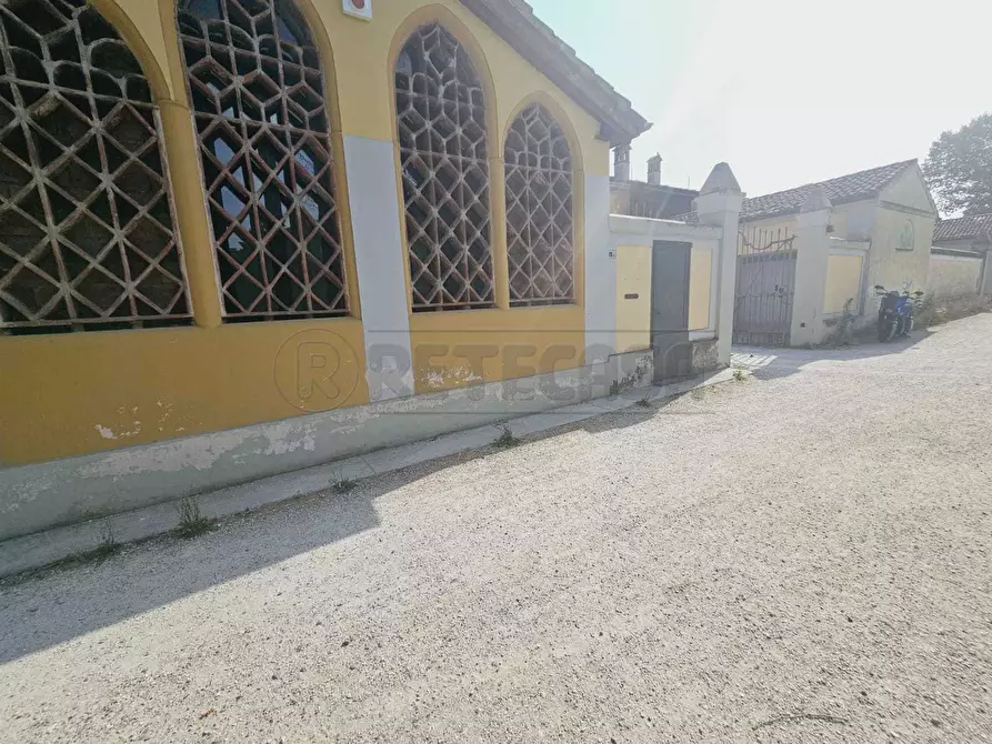 Immagine 26 di Villa in vendita  in Via Villa Angiolina a Cremona