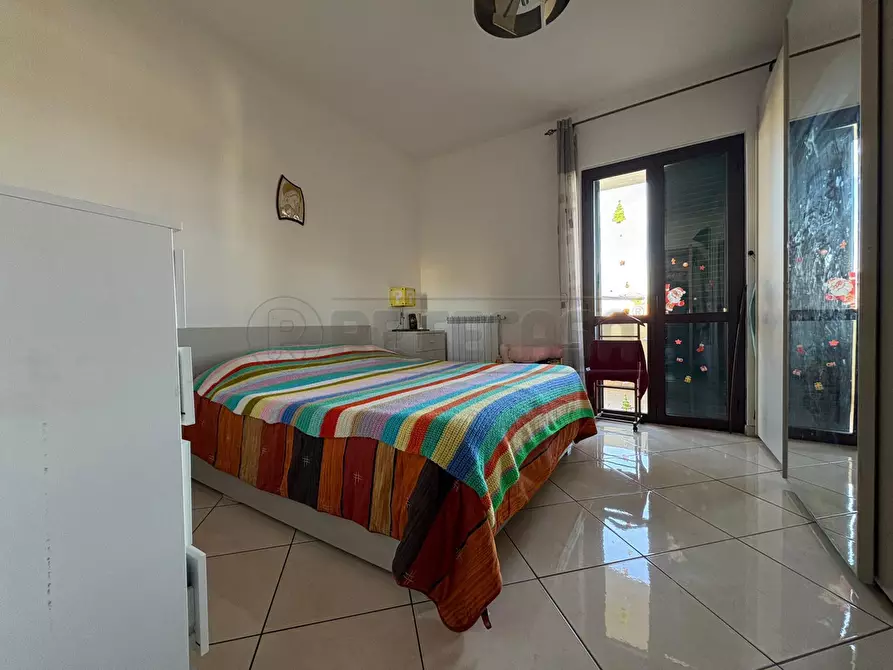 Immagine 25 di Trilocale in vendita  in Via Petrarca a Macerata Campania