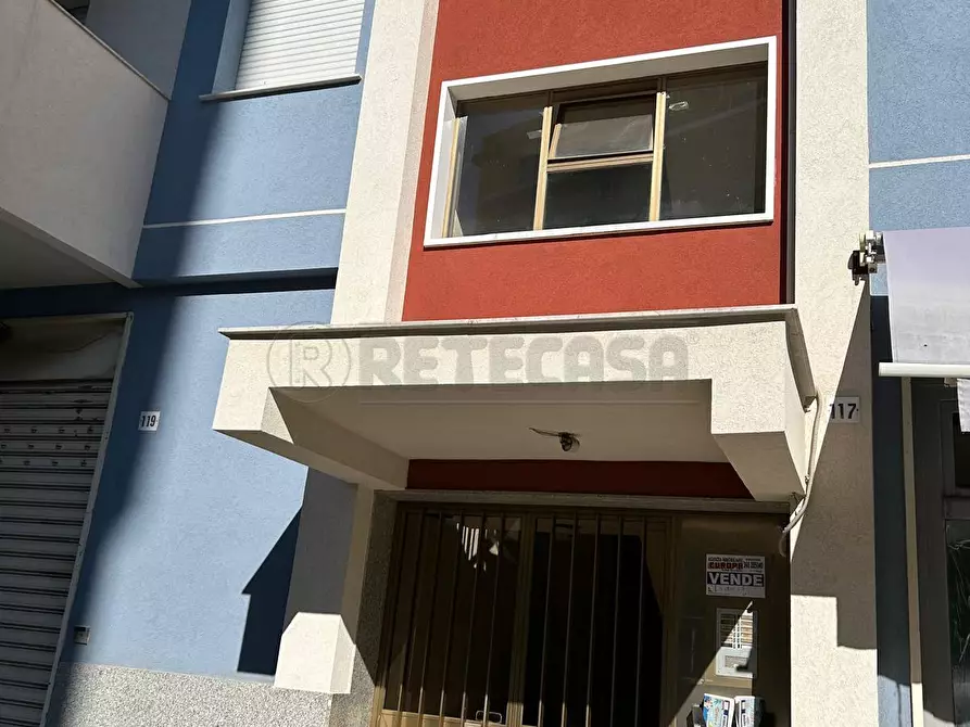 Immagine 4 di Bilocale in affitto  in Via Gabriele Amico Valenti 117 a Caltanissetta