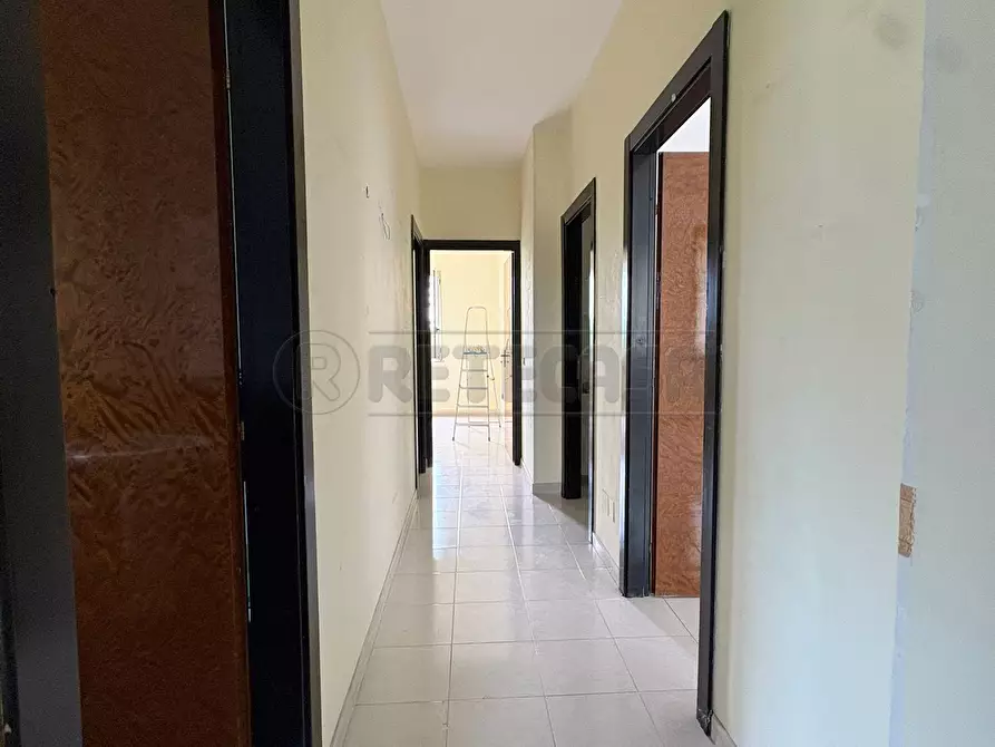 Immagine 18 di Pentalocale in vendita  in Via de Sanctis a Marcianise