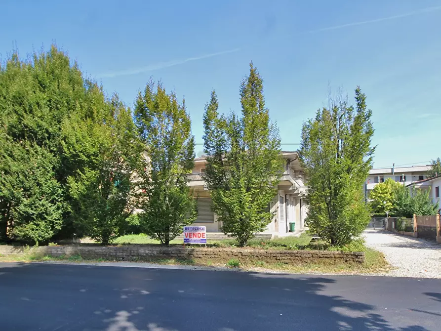 Immagine 3 di Attico in vendita  in Viale Verdi 22 a Altavilla Vicentina