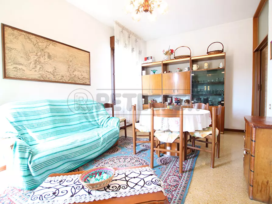 Immagine 7 di Bilocale in vendita  in via einaudi a Vicenza