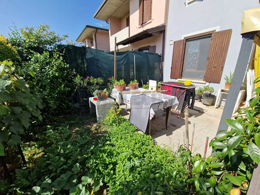 Immagine 17 di Villetta a schiera in vendita  in Via Boldori Attilio a Olmeneta