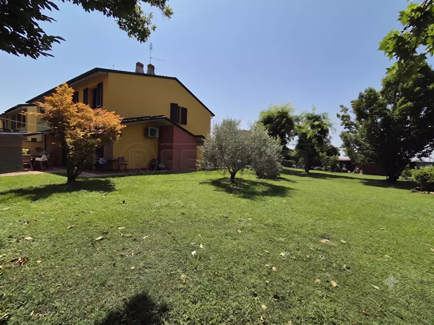 Immagine 18 di Villetta a schiera in vendita  in Via Don Lorenzo Milani a Sesto Ed Uniti