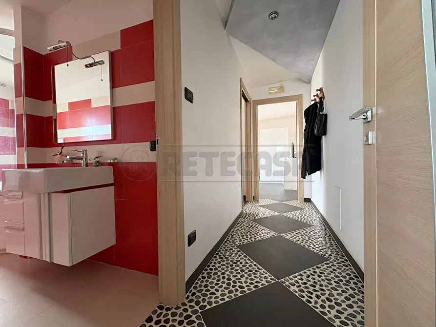 Immagine 58 di Mansarda in vendita  in Via Nicola Gaglione a Marcianise