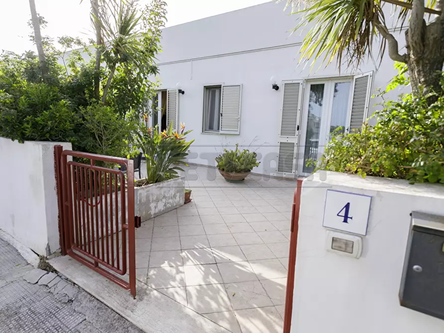 Immagine 2 di Villetta a schiera in vendita  in Via Angelo Antonio Fumarola 4 a Nardo'