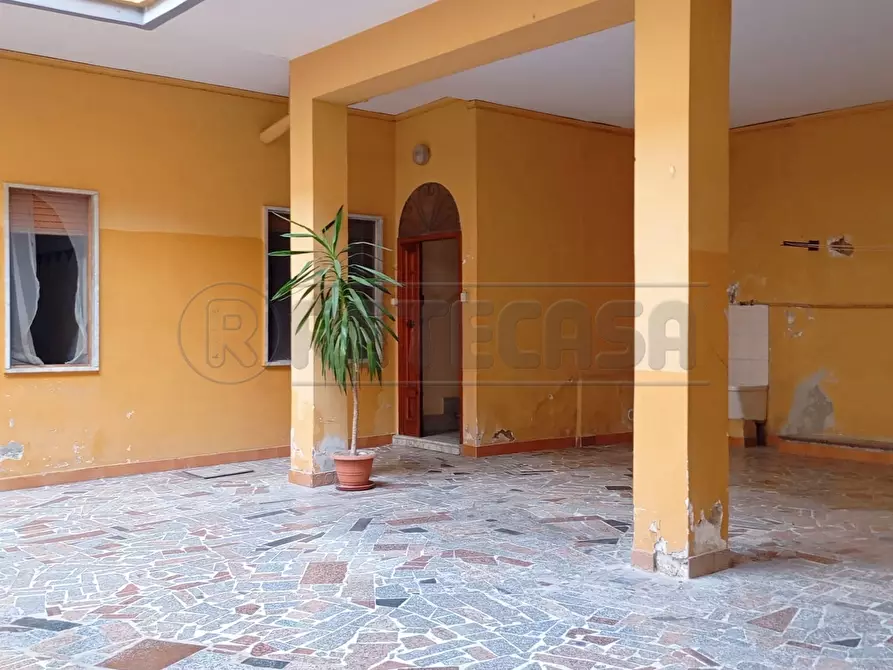 Immagine 23 di Casa trifamiliare in vendita  a Marcianise