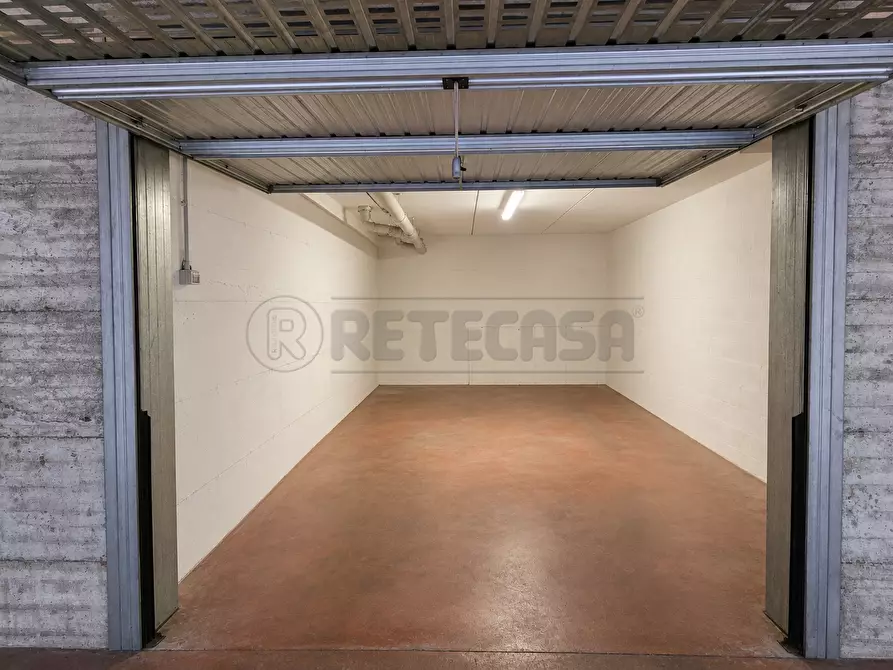 Immagine 16 di Quadrilocale in vendita  in Via degli Opifici a Cremona