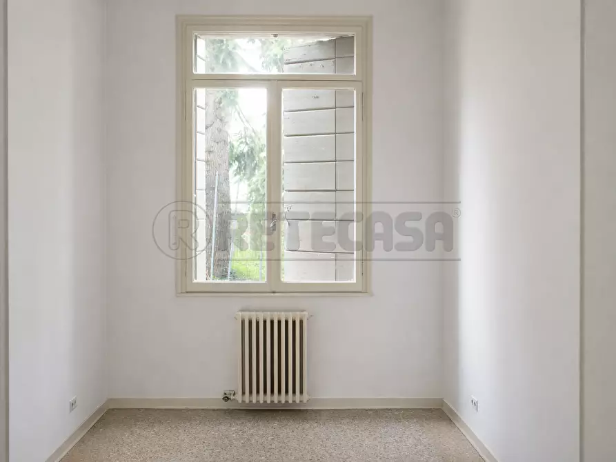 Immagine 18 di Locale commerciale in affitto  in Via Giovanni Gradenigo 2 a Padova