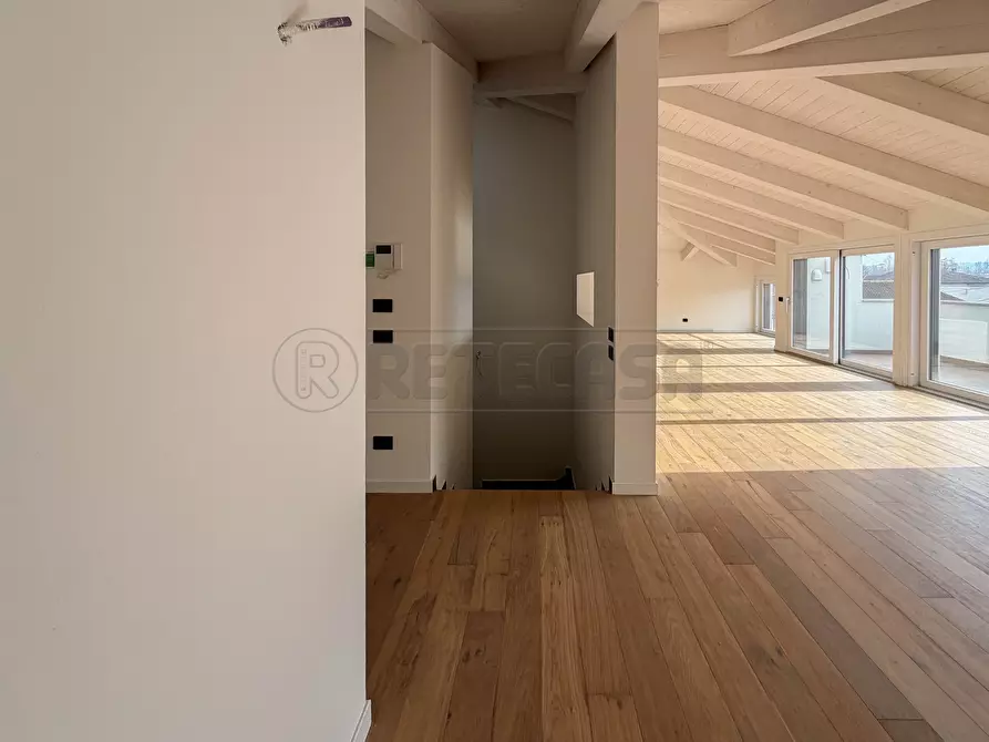 Immagine 7 di Attico in vendita  in Via F. Magellano a Creazzo