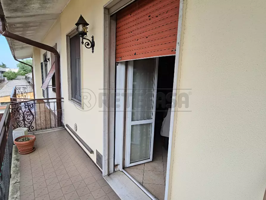 Immagine 7 di Quadrilocale in vendita  in Via Bergamo a Castelverde