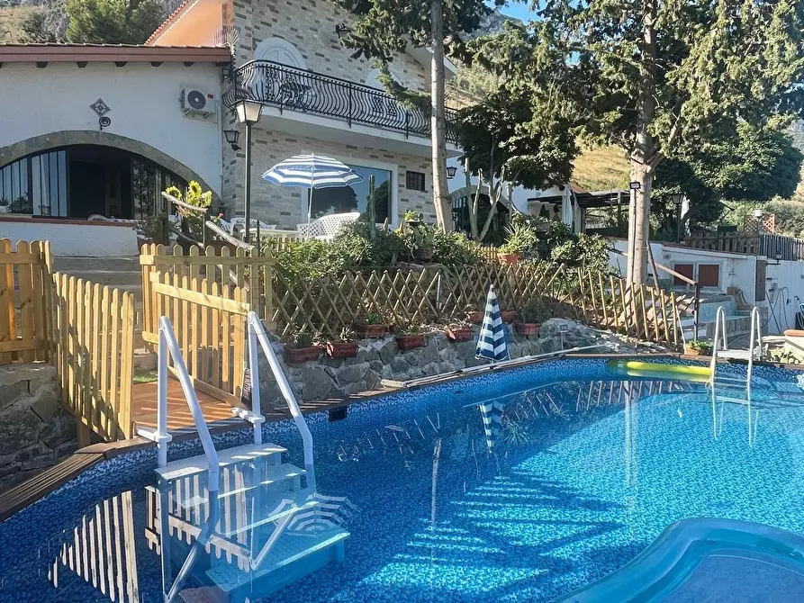 Immagine 43 di Villa in vendita  a Castellammare Del Golfo