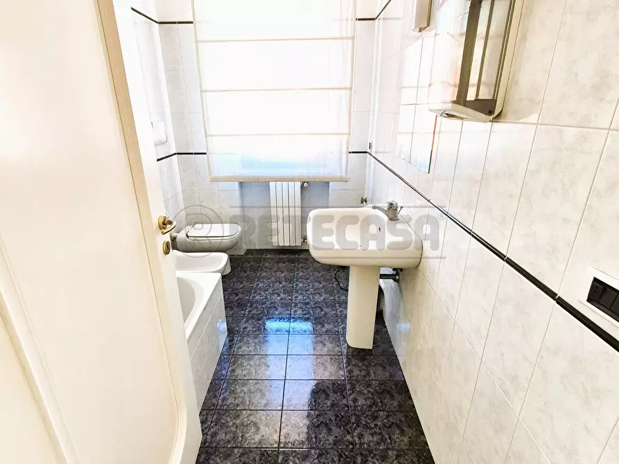 Immagine 3 di Ufficio in affitto  in via Orazio 123 a Pescara