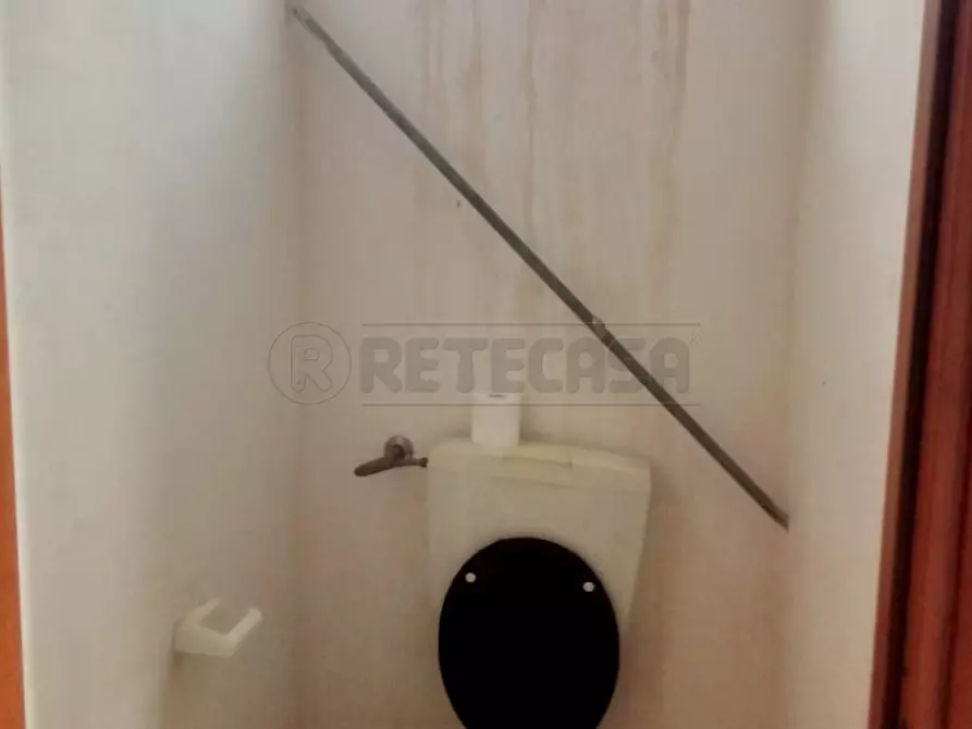 Immagine 13 di Attività artigianale in vendita  a Castelvetrano