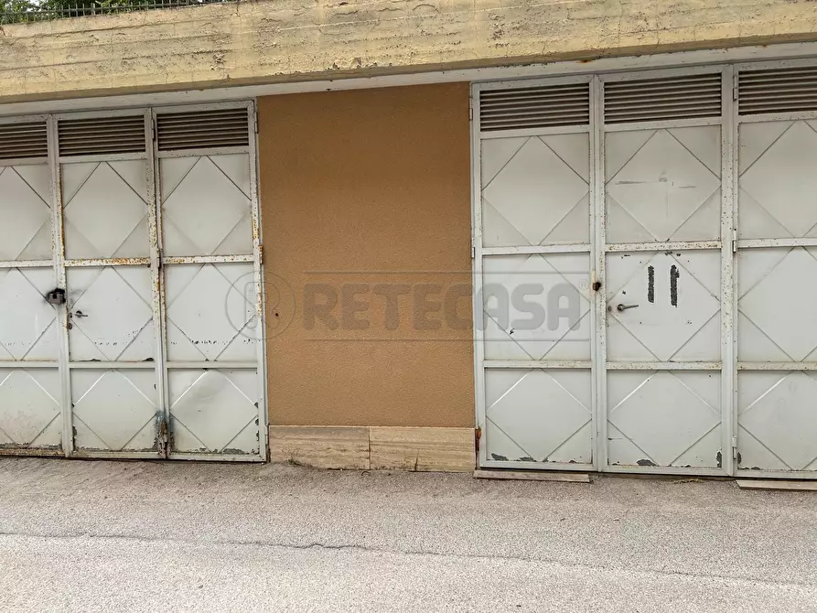 Immagine 1 di Garage in vendita  in via carlo alberto dalla chiesa a Caltanissetta