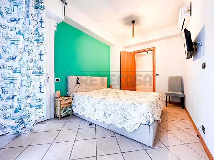 Immagine 7 di Quadrilocale in vendita  in Via Papa Giovanni XXIII a Desenzano Del Garda